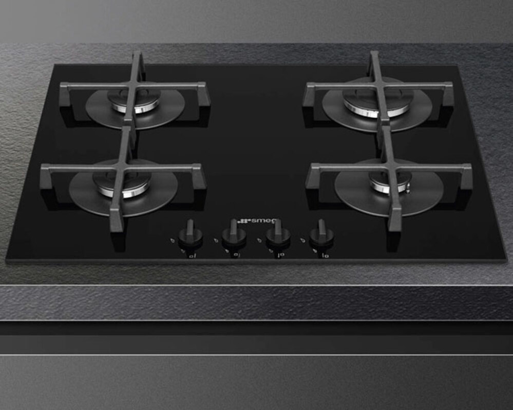 SMEG PV264B Газовая варочная панель, 60 см, чёрное стекло, прямой край.