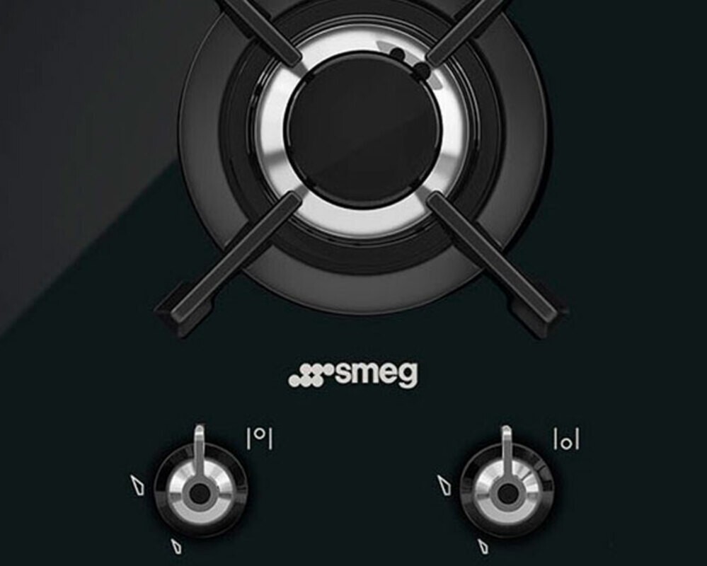 SMEG PV332CN Газовая варочная панель, 30 cм, черная стеклокерамика