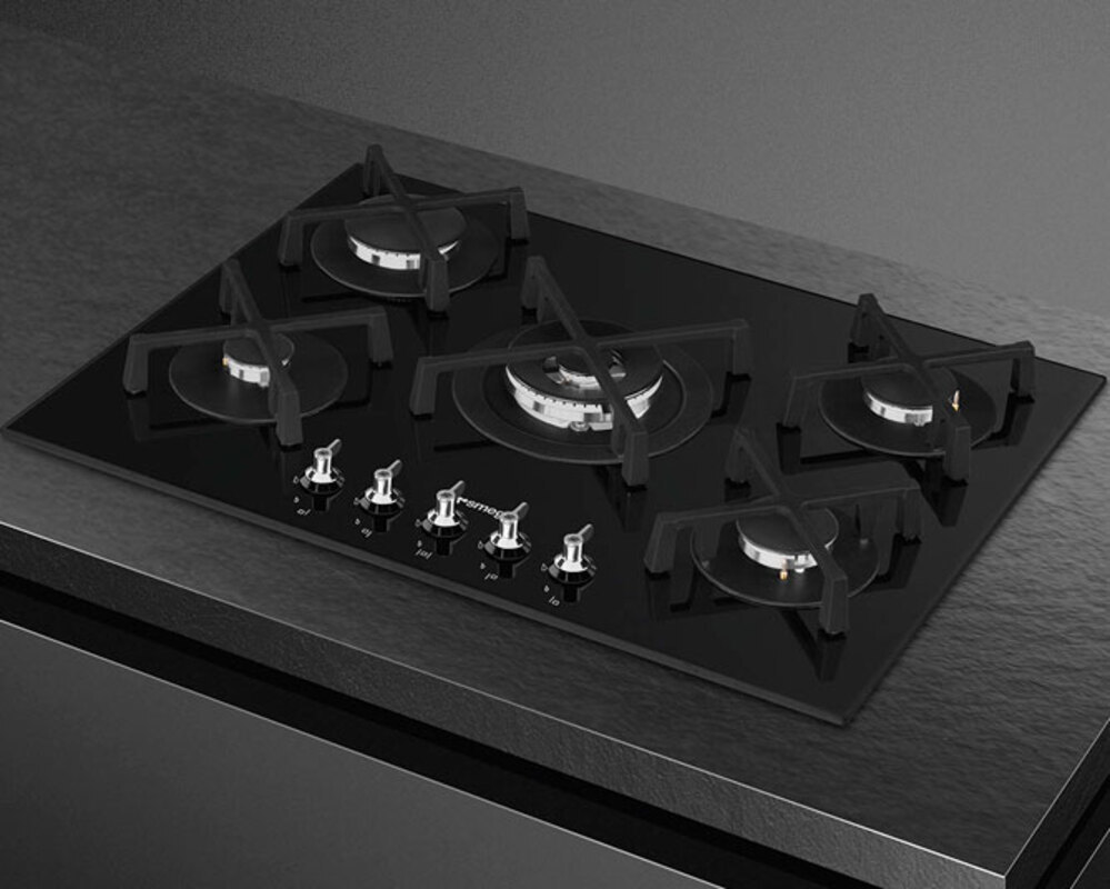 SMEG PV375N Газовая варочная панель, 72 см, чёрное стекло, прямой край.