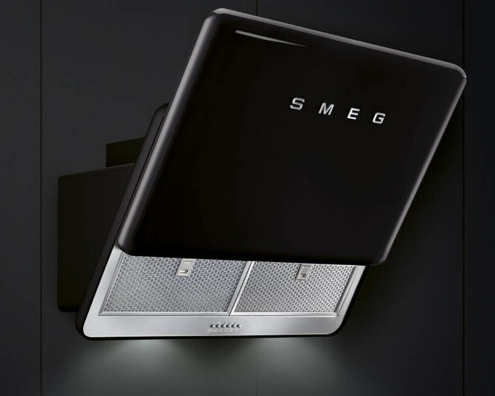 SMEG KFAB75BL Вытяжка настенная,75 см, черная