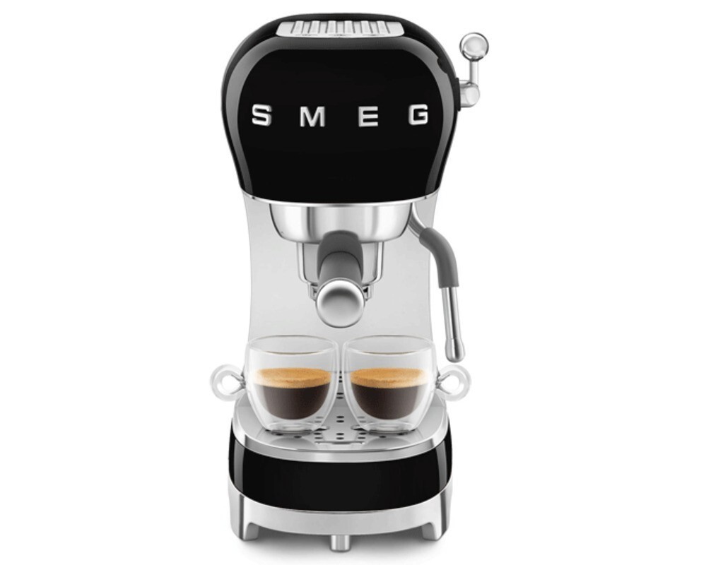 SMEG ECF02BLEU Кофемашина-эспрессо, цвет черный