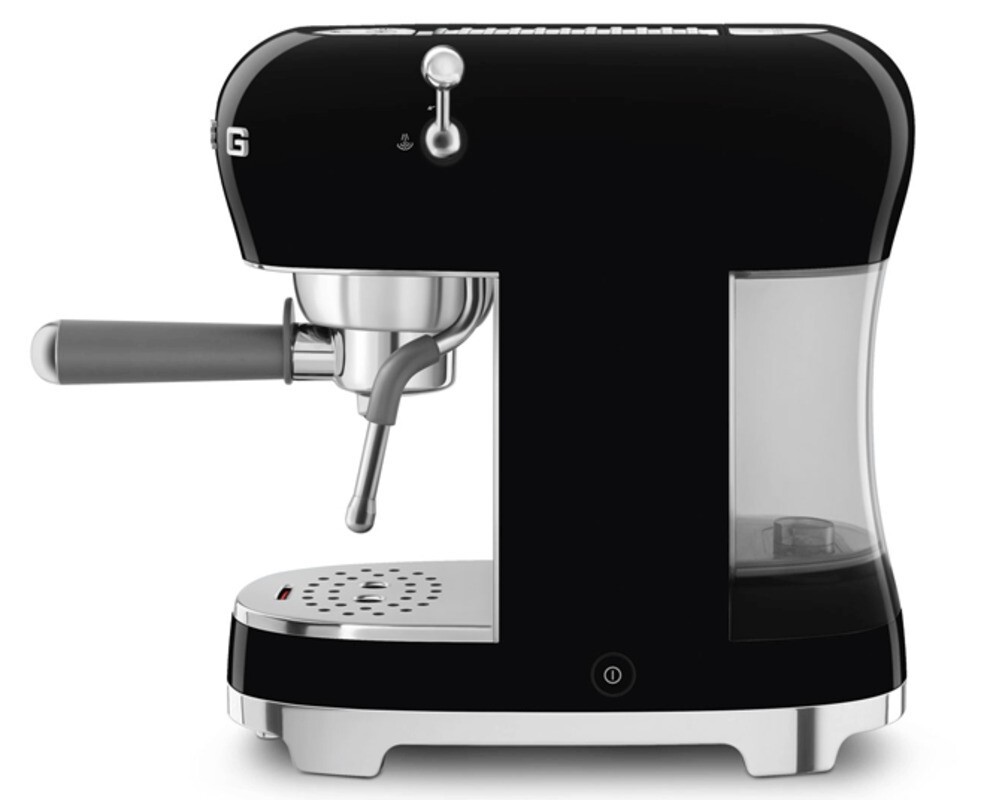 SMEG ECF02BLEU Кофемашина-эспрессо, цвет черный