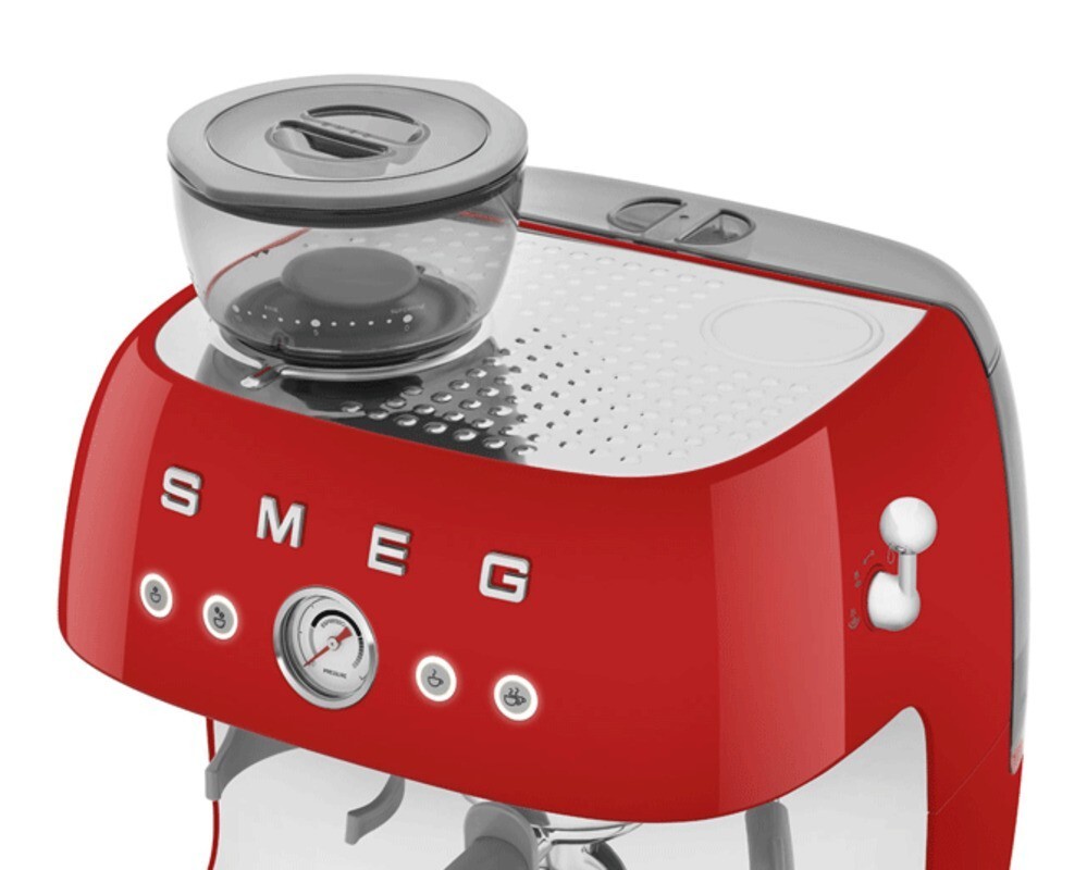 SMEG EGF03RDEU Кофемашина-эспрессо со встроенной кофемолкой, цвет красный