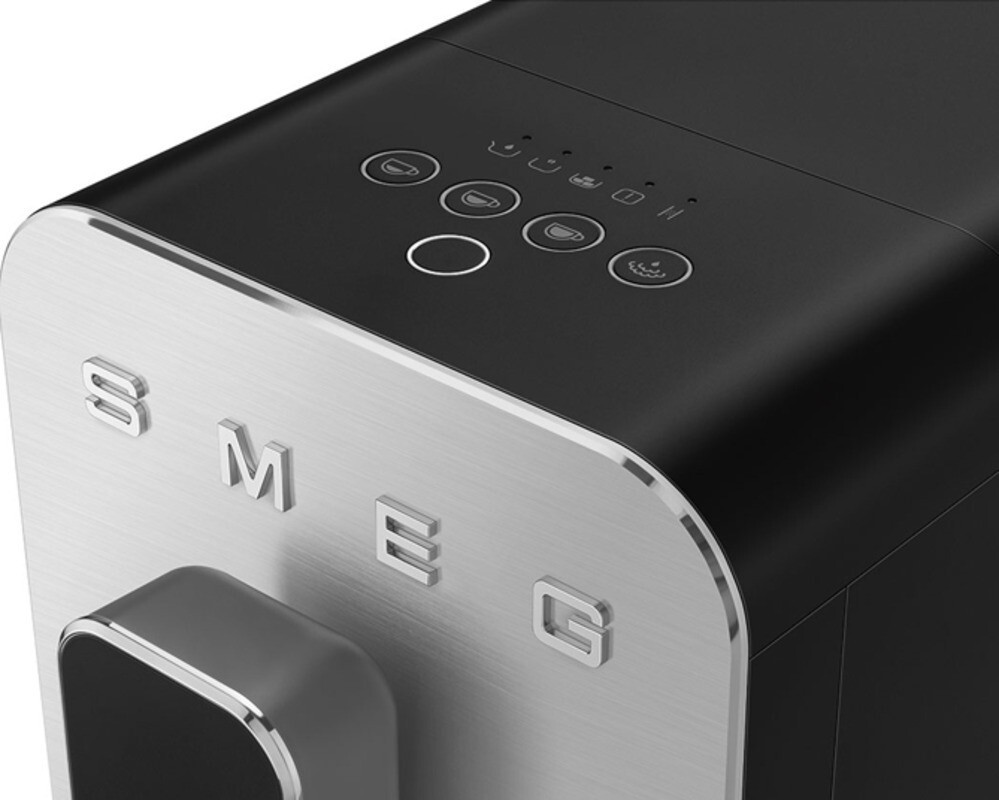 SMEG BCC12BLMEU Автоматическая кофемашина, цвет чёрный матовый