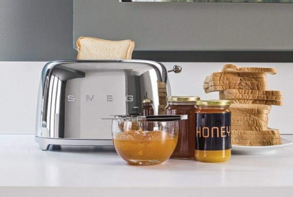 SMEG TSF01SSEU Тостер на 2 ломтика, хром