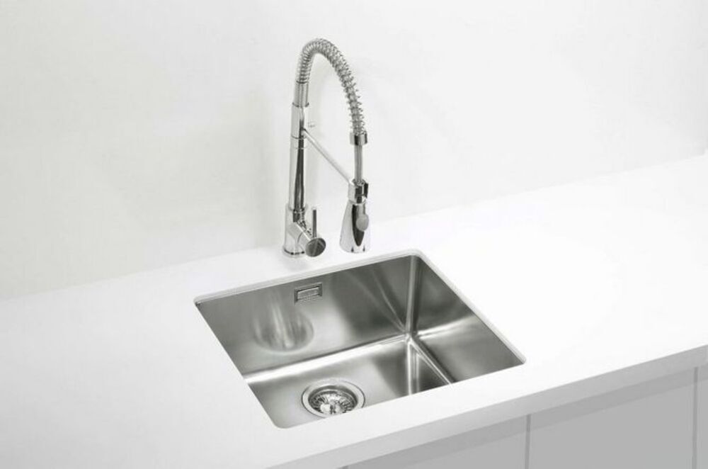 Мойка ALVEUS KOMBINO 40 SAT-90 450X400X200  в комплекте с сифоном 1130551