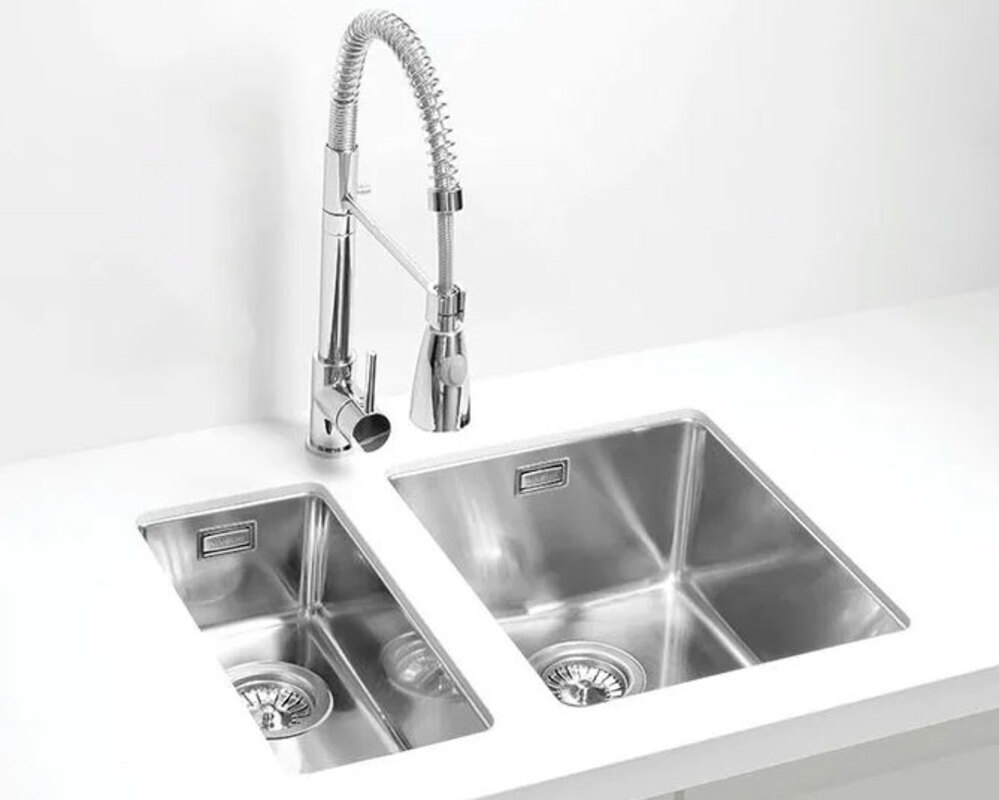 Мойка ALVEUS KOMBINO 20 SAT-90 340X400X200 в комплекте с сифоном 1130551
